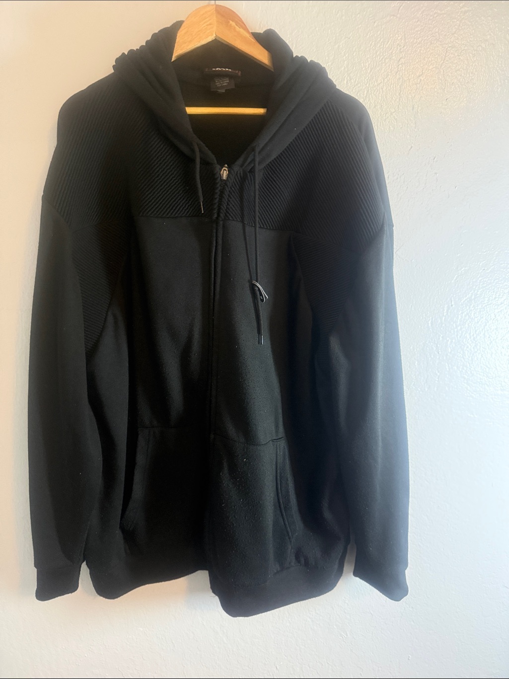 Men's Black Zip-Front Hooded Sweater With Textured Yoke
